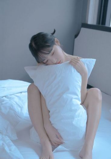 男人鸡扒叉入美女尿道的视頻_超清完整视频观看