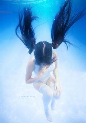 欧美下体视频_720在线手机播放